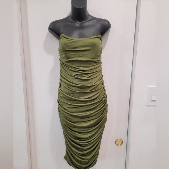 Fashion Nova Dresses Nwt Fashion Nova Strapless Night Thing Ruched